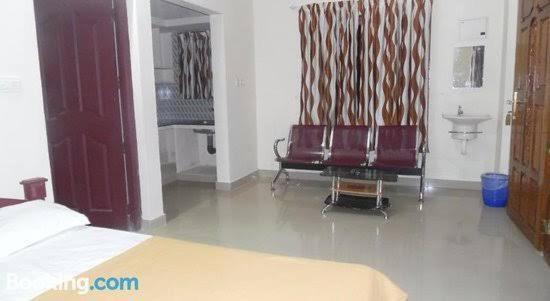 Adhithya Apartments Guruvāyūr Buitenkant foto